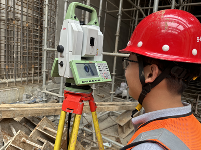 地下20米的精准之眼 00后测绘员为盾构机引航